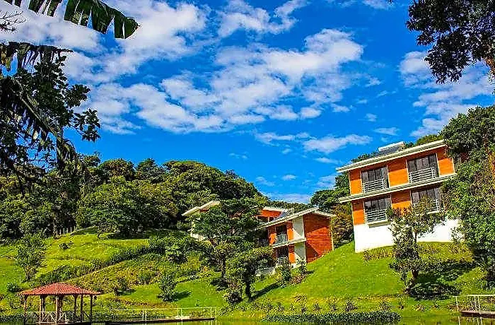Burbi Monteverde Hotel 4*