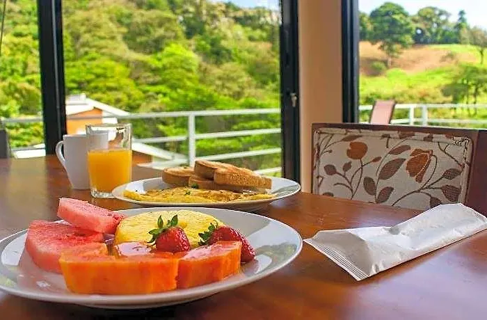 Burbi Monteverde 4* GUANACASTE